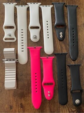 Silicone Replacement Apple Watch Bands - Black, White, Pink, Starlight